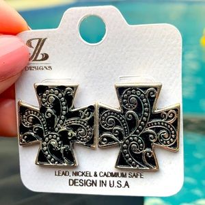 New Clip On Designer Like Earrings